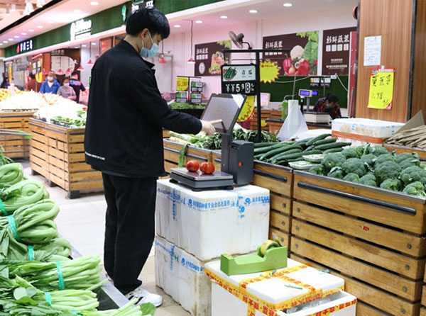 農(nóng)貿(mào)市場使用AI智能秤擺脫價格不透明、短斤缺兩